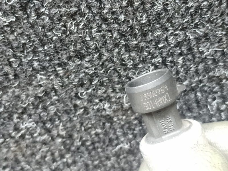 Датчик давления кондиционера EQUINOX 04-09 2005 3.4 LNJ