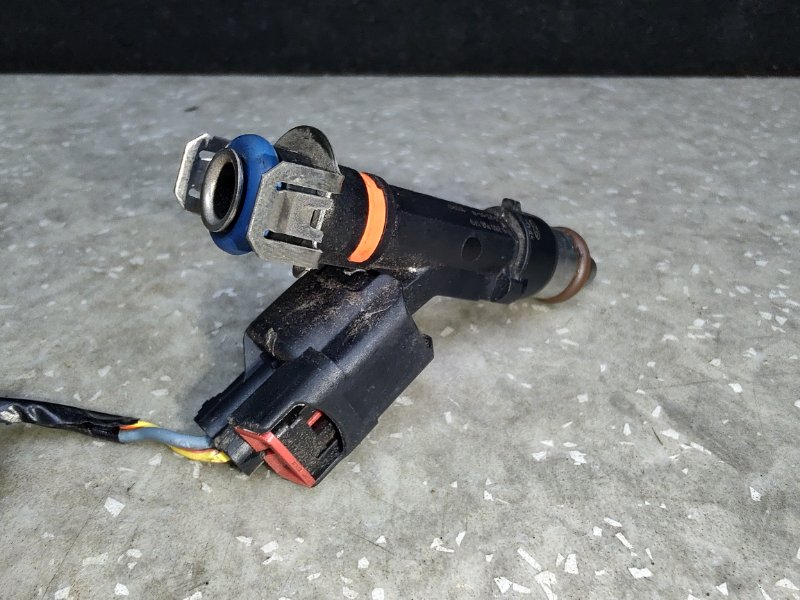 Форсунка топливная FORD FUSION 14- 2019 C20EDEF 8S4Z-9F593-A Б/У