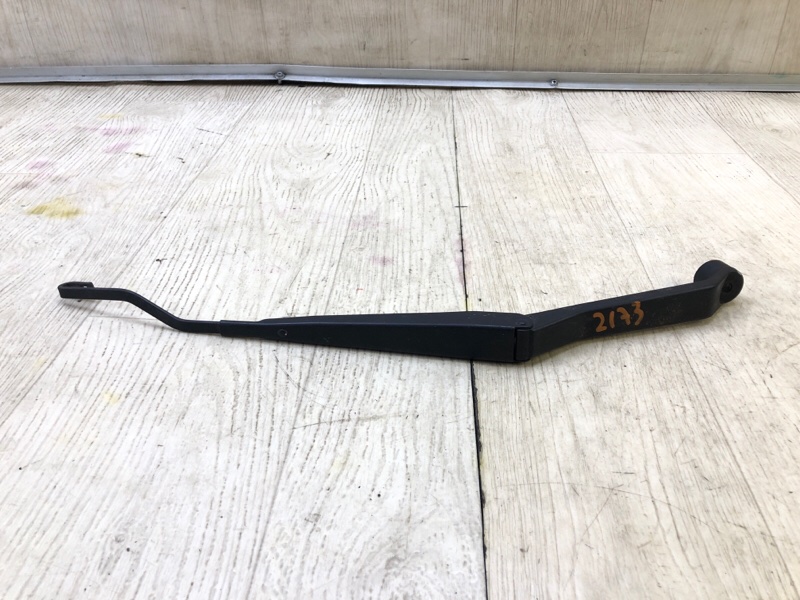 Поводок стеклоочистителя передний правый SUZUKI GRAND VITARA 05-15 2008 2.7 H27A 38330-65J00 Б/У