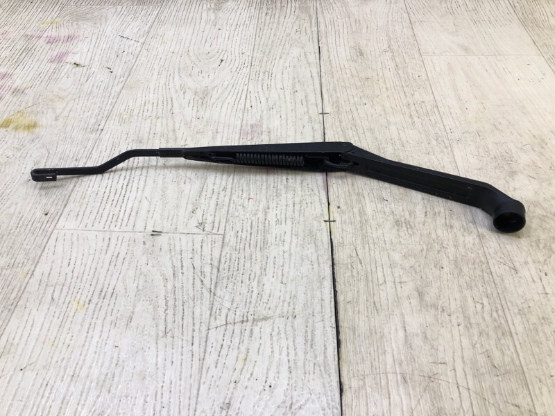 Поводок стеклоочистителя передний правый SUZUKI GRAND VITARA 05-15 2.7 H27A