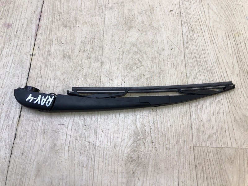 Поводок стеклоочистителя задний RAV4 13-19