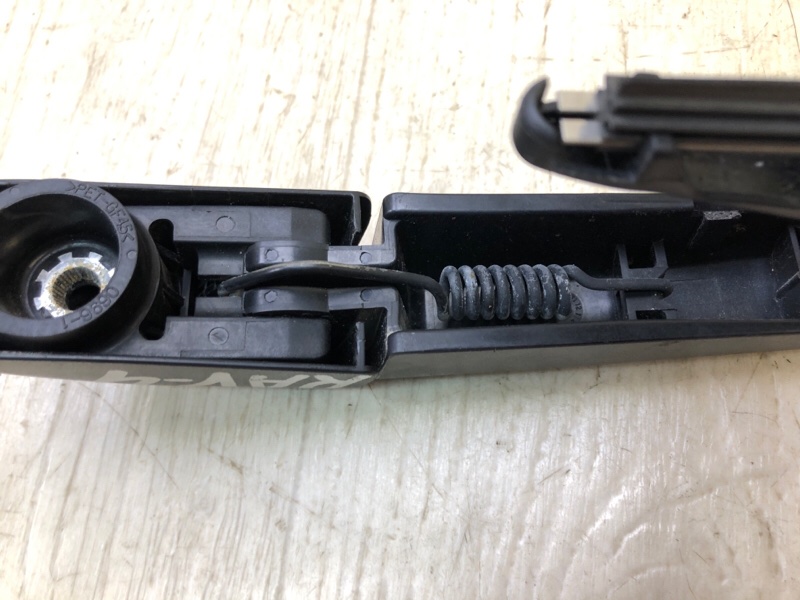 Поводок стеклоочистителя задний RAV4 13-19