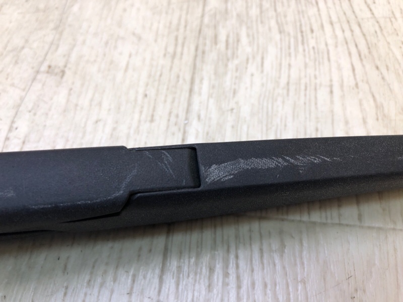 Поводок стеклоочистителя задний RAV4 13-19