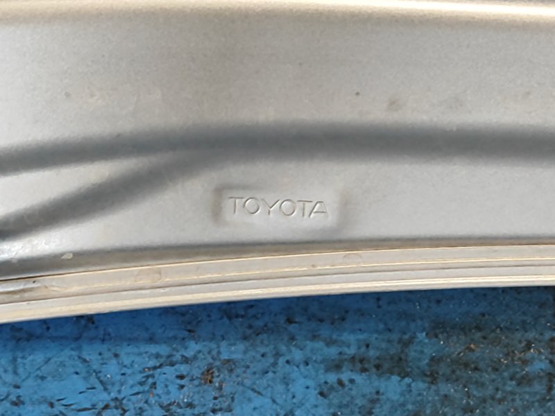 Капот PRIUS - 30 09-17