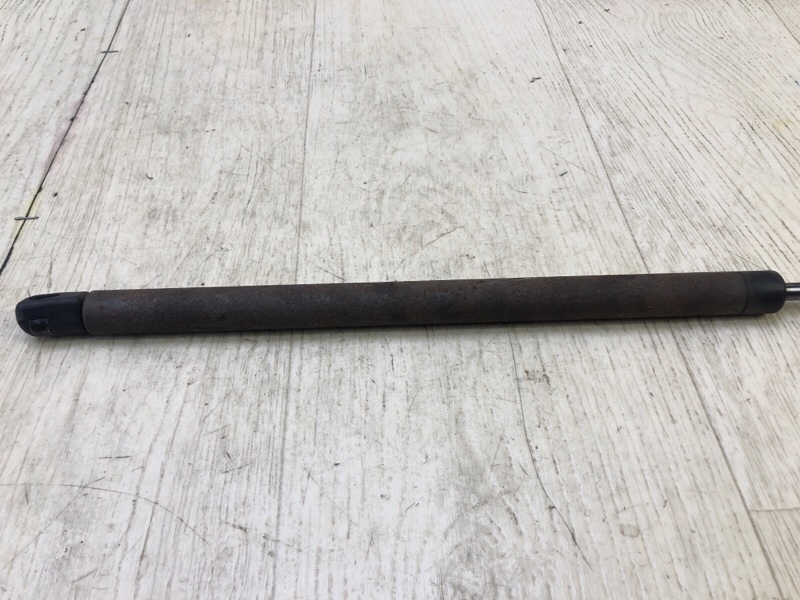 Амортизатор крышки багажника HYUNDAI SANTA FE (SM) 00-06 2.7 G6BA