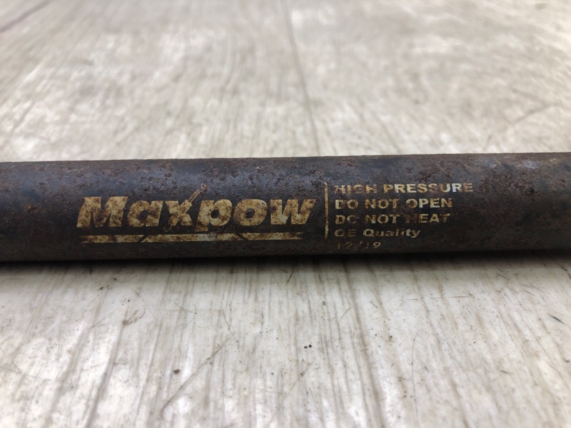 Амортизатор крышки багажника SANTA FE (SM) 00-06 2005 2.7 G6BA