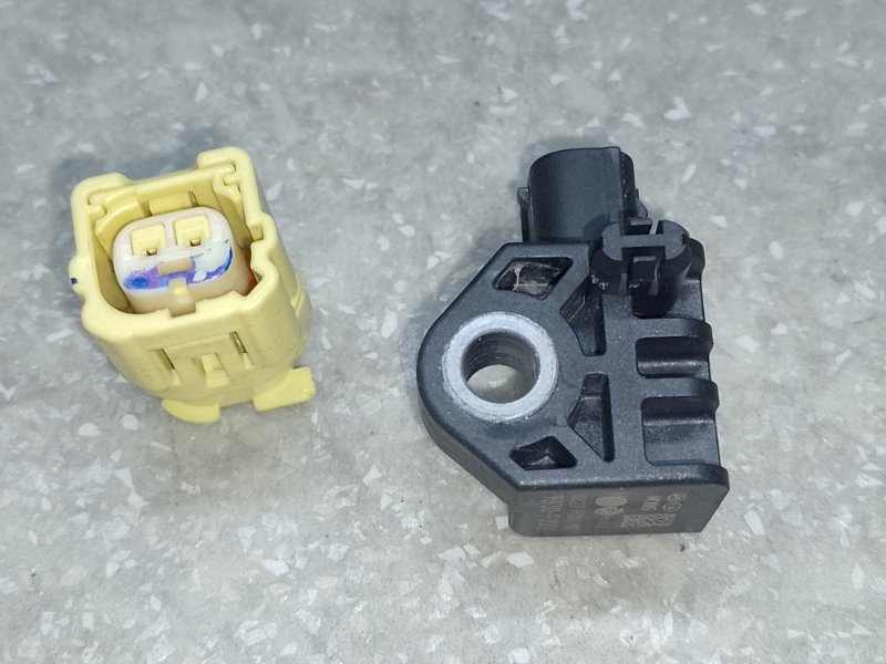 Датчик удара передний ELANTRA AD 16- 2016 2.0 G4NH