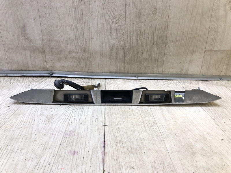 Панель подсветки номера NISSAN X-TRAIL T31 07-14 90810JG00B Б/У