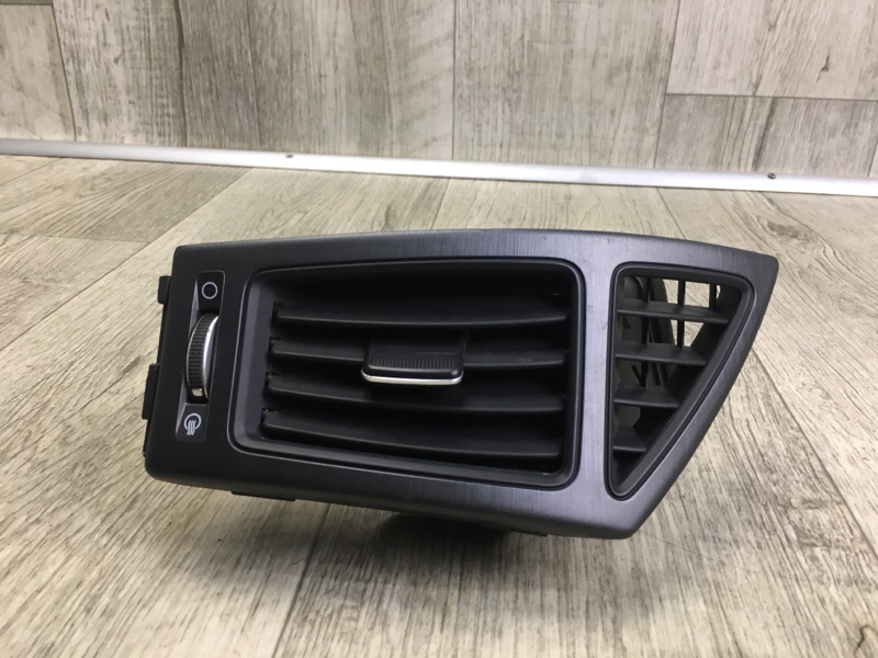 Дефлектор воздушный правый HYUNDAI SONATA YF 10-14 2012 2.4 G4KJ 97490-3S000 Б/У