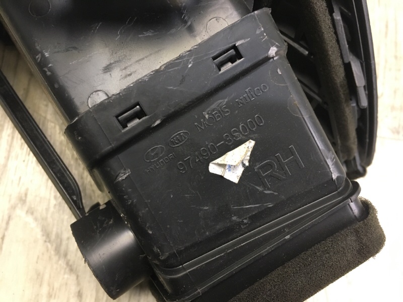 Дефлектор воздушный правый SONATA YF 10-14 2012 2.4 G4KJ