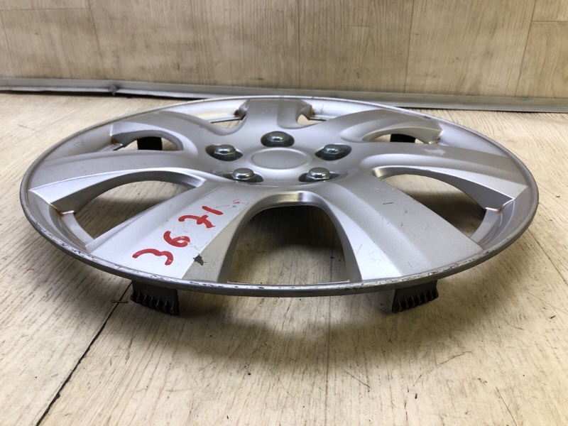 Колпак колесный RENEGADE (BU) 14- 2018 BU 2.4 ED6 Колпак колесный RENEGADE (BU) 14- 2018 BU 2.4 ED6