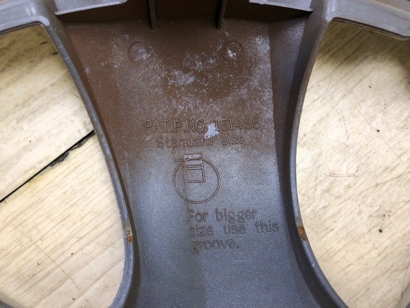 Колпак колесный RENEGADE (BU) 14- 2018 BU 2.4 ED6 Колпак колесный RENEGADE (BU) 14- 2018 BU 2.4 ED6