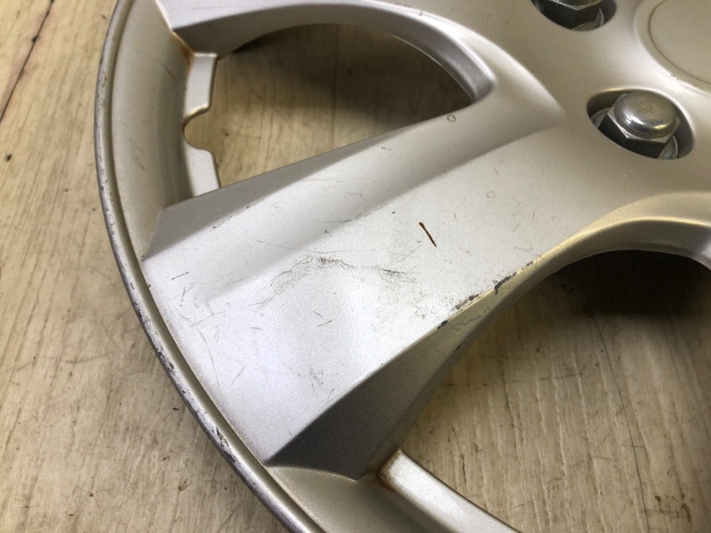 Колпак колесный RENEGADE (BU) 14- 2018 BU 2.4 ED6 Колпак колесный RENEGADE (BU) 14- 2018 BU 2.4 ED6