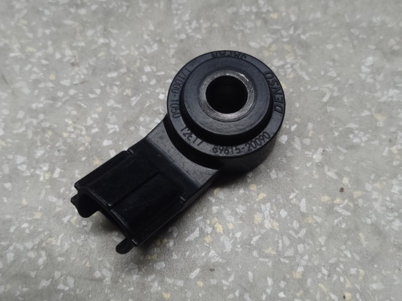 Датчик детонации TOYOTA CAMRY 30 02-06 2004 Седан 2.4 2AZFE 89615-20090 Б/У
