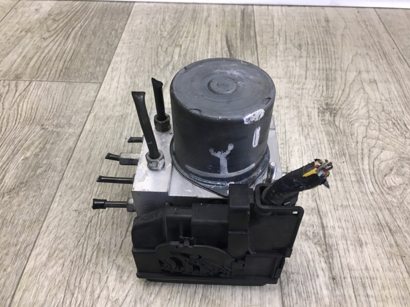 Блок ABS TOYOTA VENZA 09-16 3.5 2GR-FE