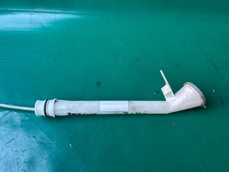 Горловина бачка стеклоомывателя X-TRAIL/ROGUE T32 13-20