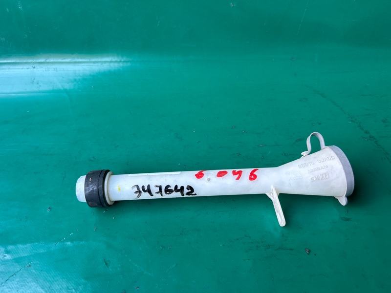 Горловина бачка стеклоомывателя INFINITI QX60/JX35 12-20 2015 3.5 VQ35DE 28915-3JA0C Б/У