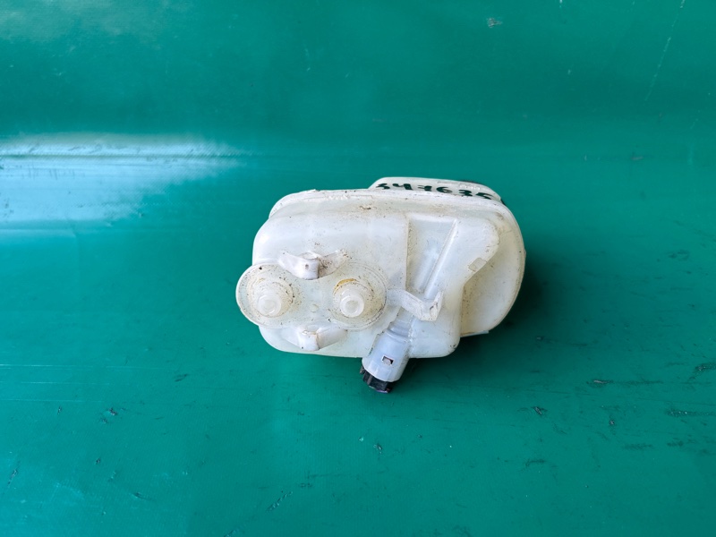 Бачок главного тормозного цилиндра NX 14-21 2021 8ARFTS 2.0TURBO