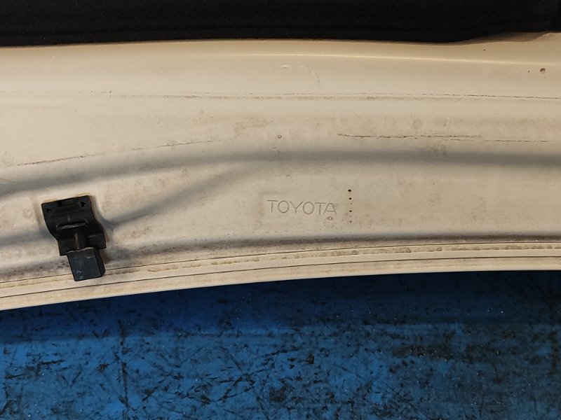 Капот PRIUS - 30 09-17