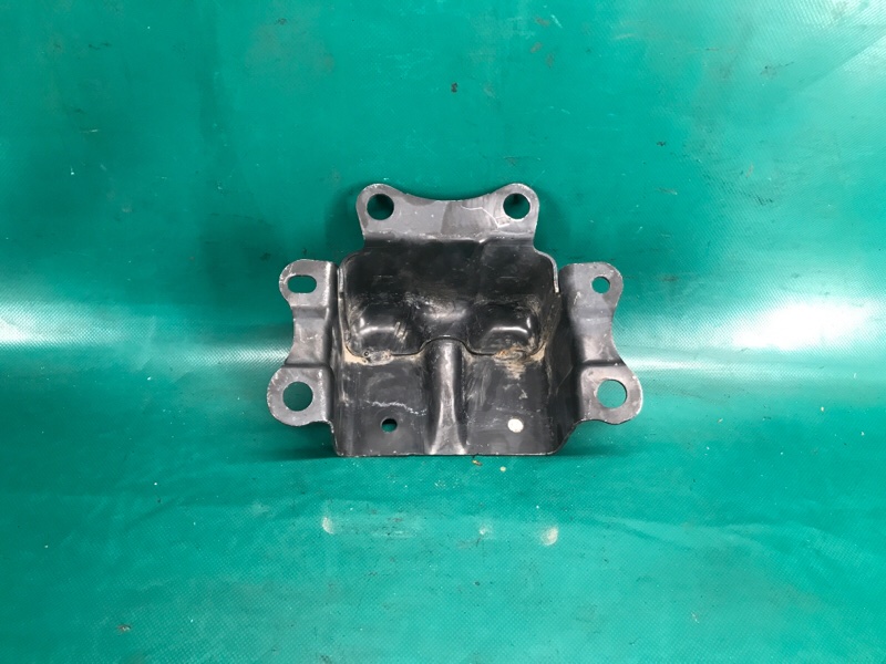 Кронштейн усилителя переднего бампера левый LEXUS NX 14-21 8ARFTS 2.0TURBO