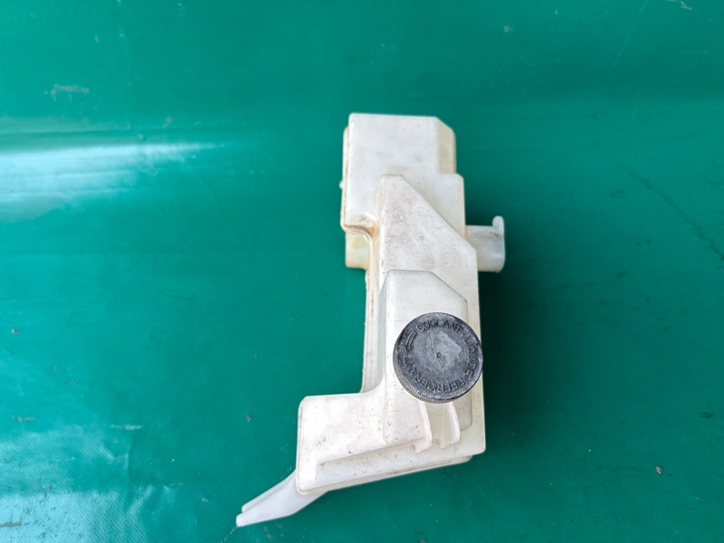 Бачок расширительный X-TRAIL/ROGUE T32 13-20 2016 2.5 QR25DE