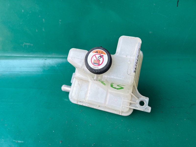 Бачок расширительный LEXUS NX 14-21 2021 8ARFTS 2.0TURBO 16640-36011 Б/У