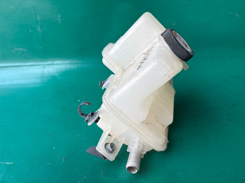 Бачок расширительный NX 14-21 2021 8ARFTS 2.0TURBO