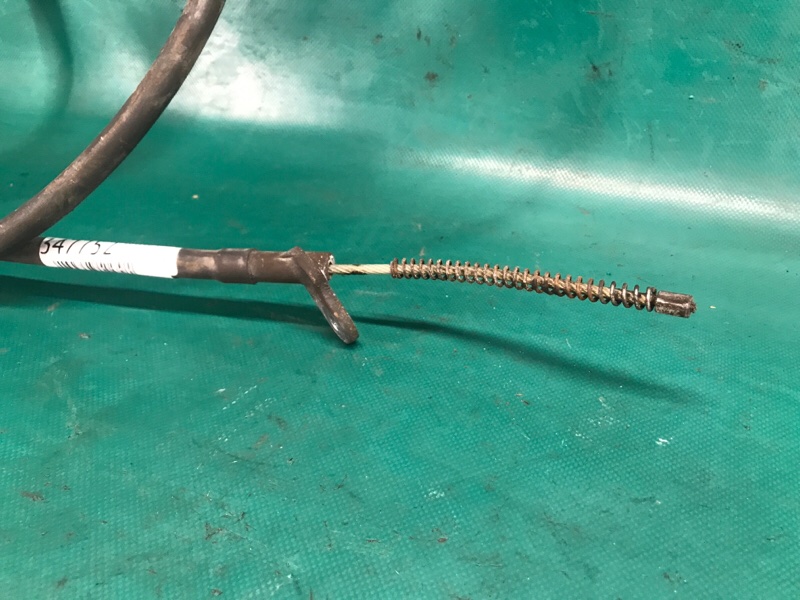 Трос стояночного тормоза правый X-TRAIL/ROGUE T32 13-20 2016 2.5 QR25DE