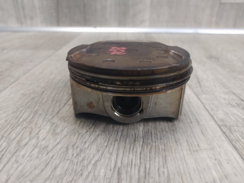 Поршень TOYOTA CAMRY 40 06-11 2GR 13101-0P053 Б/У