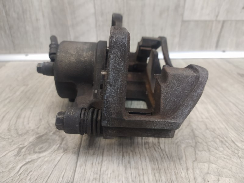 Суппорт тормозной передний правый SUZUKI SX4 06-13 Суппорт тормозной передний правый SUZUKI SX4 06-13