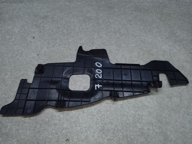 Дефлектор радиатора правый RAV4 05-12 2006 2.4 2AZFE Дефлектор радиатора правый RAV4 05-12 2006 2.4 2AZFE