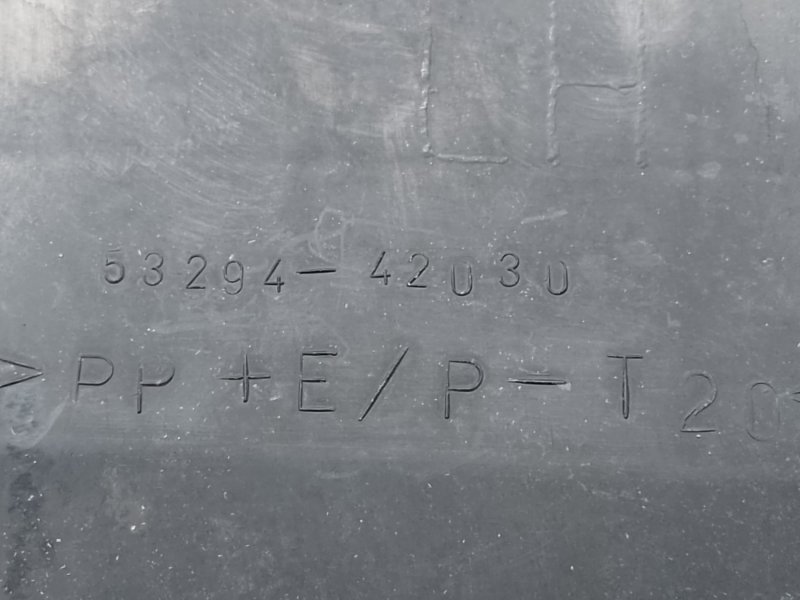 Дефлектор радиатора левый TOYOTA RAV4 05-12 2.4 2AZFE Дефлектор радиатора левый TOYOTA RAV4 05-12 2.4 2AZFE