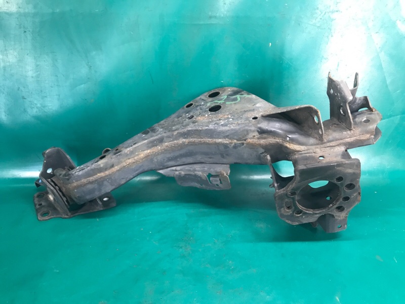 Рычаг задней подвески продольный правый NISSAN X-TRAIL/ROGUE T32 13-20 2.5 QR25DE