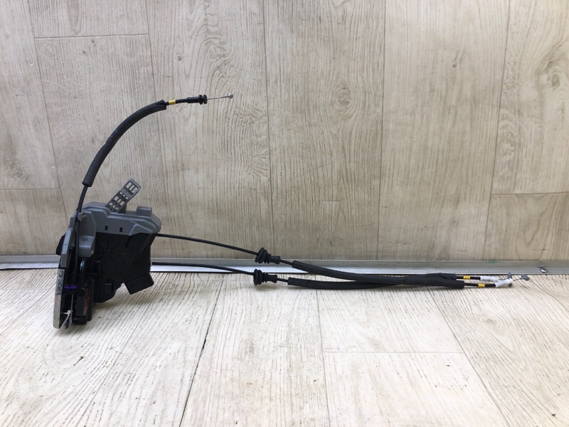 Запчасть замок двери задний правый KIA SORENTO UM 14- 2017 2.4 G4KJ 81420-C5000 Б/У Замок двери задний правый KIA SORENTO UM 14- 2017 2.4 G4KJ 81420-C5000 Б/У