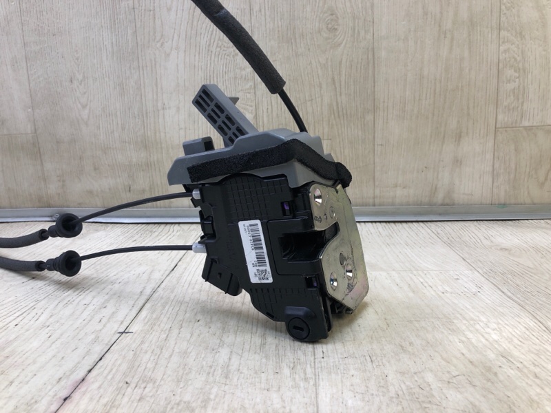 Замок двери задний правый SORENTO UM 14- 2017 2.4 G4KJ Замок двери задний правый SORENTO UM 14- 2017 2.4 G4KJ