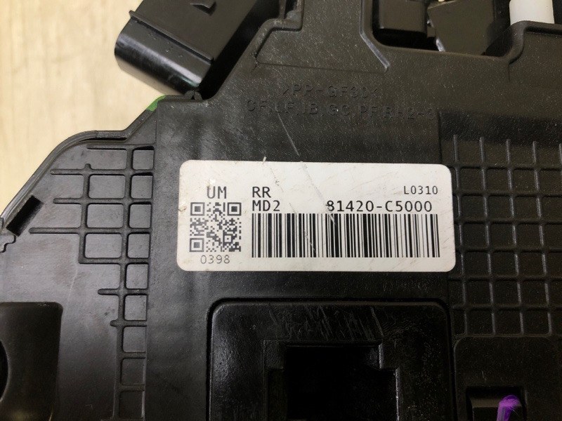 Замок двери задний правый SORENTO UM 14- 2017 2.4 G4KJ Замок двери задний правый SORENTO UM 14- 2017 2.4 G4KJ