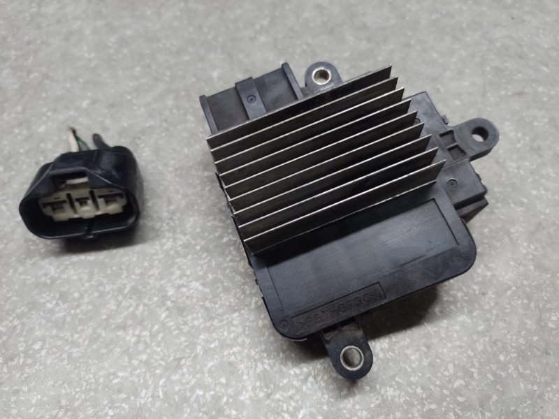 Блок управления вентилятором радиатора LEXUS ES350 06-12 3.5 2GR-FE