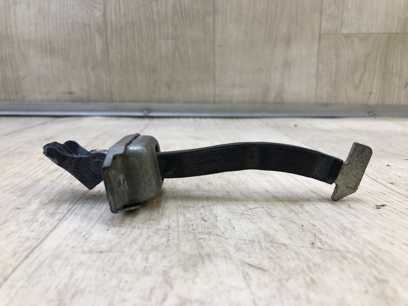 Ограничитель двери задний левый RAV4 05-12 2006 2.4 2AZFE Ограничитель двери задний левый RAV4 05-12 2006 2.4 2AZFE