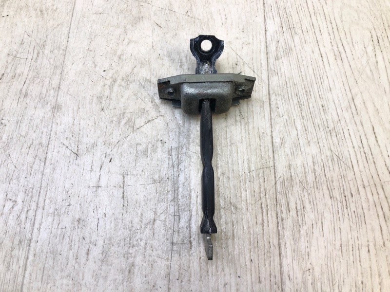 Ограничитель двери задний левый TOYOTA RAV4 05-12 2.4 2AZFE Ограничитель двери задний левый TOYOTA RAV4 05-12 2.4 2AZFE