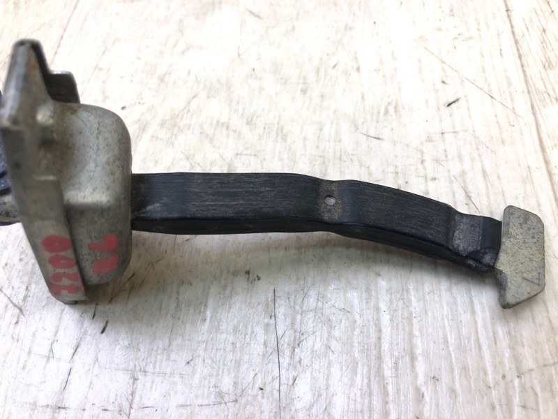 Ограничитель двери задний левый RAV4 05-12 2006 2.4 2AZFE Ограничитель двери задний левый RAV4 05-12 2006 2.4 2AZFE