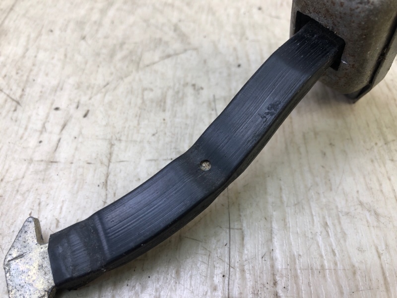 Ограничитель двери задний правый RAV4 05-12 2006 2.4 2AZFE Ограничитель двери задний правый RAV4 05-12 2006 2.4 2AZFE