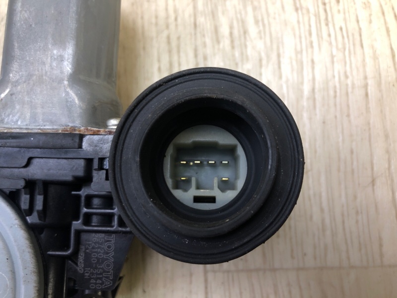 Стеклоподъемник задний правый RAV4 05-12 2006 2.4 2AZFE