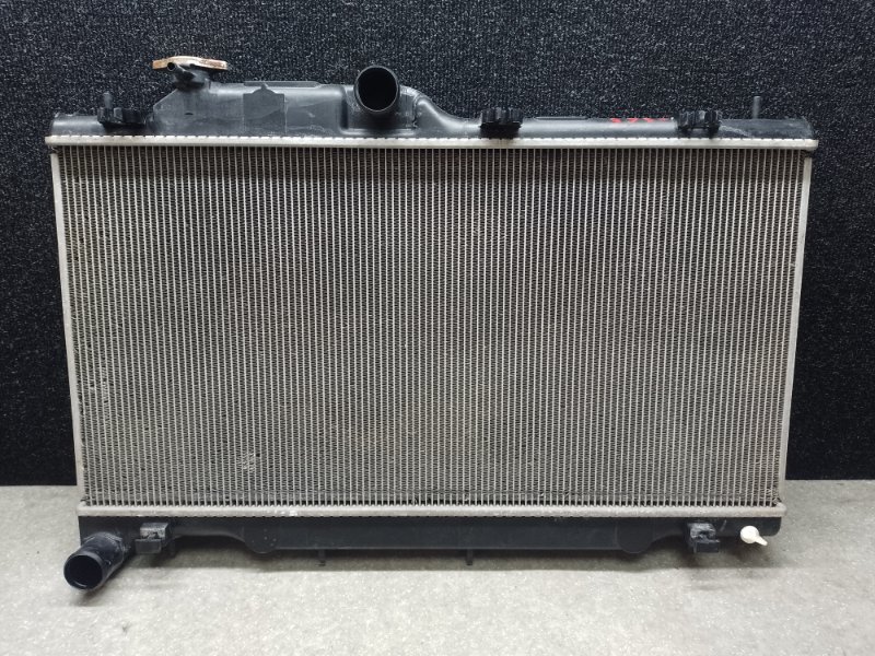 Радиатор основной SUBARU LEGACY BN 14-18 2014 2.5 FB25B 45111AL04A Б/У