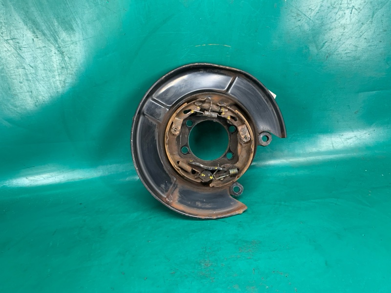 Тормозной механизм правый NISSAN X-TRAIL/ROGUE T32 13-20 2016 2.5 QR25DE 440005TA5A Б/У