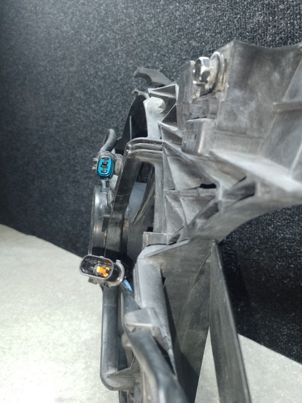 Диффузор вентилятора основного радиатора MITSUBISHI OUTLANDER XL 05-13 3.0 6B31 Диффузор вентилятора основного радиатора MITSUBISHI OUTLANDER XL 05-13 3.0 6B31