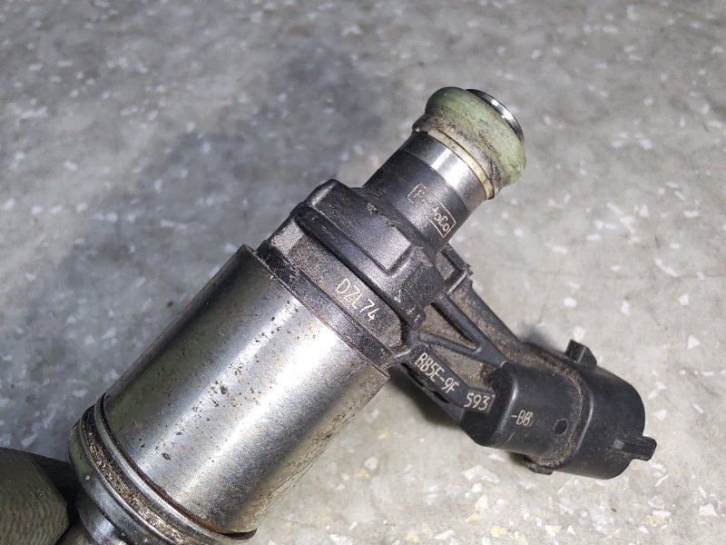 Форсунка топливная FOCUS 10-18 2016 C20HDTX 2.0L EcoBoost Форсунка топливная FOCUS 10-18 2016 C20HDTX 2.0L EcoBoost