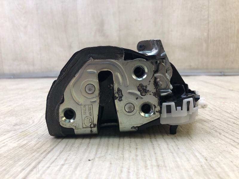 Замок двери задний правый SUBARU LEGACY BN 14-18 2.5 FB25B