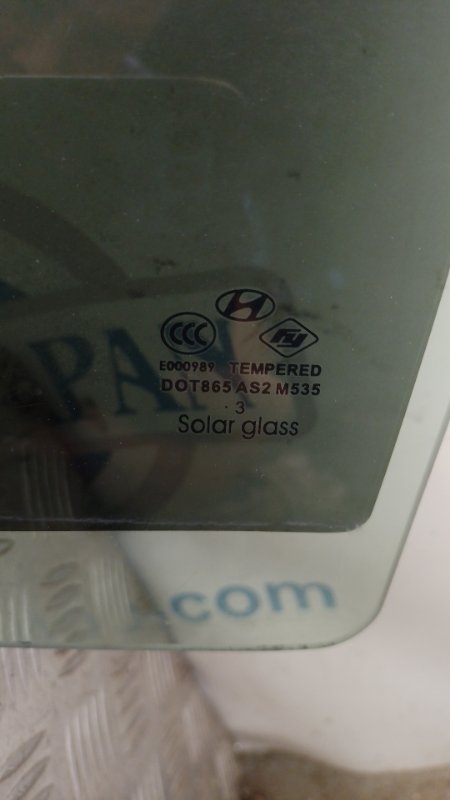 Стекло двери заднее левое HYUNDAI SONATA YF 10-14 Седан 2.4