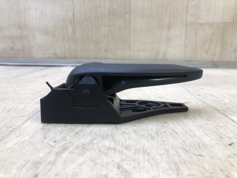 Ручка двери внутренняя задняя левая RAV4 05-12 2006 2.4 2AZFE