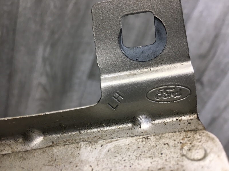 Крыло переднее левое FOCUS 10-18 2017 2.0 C20HDEX